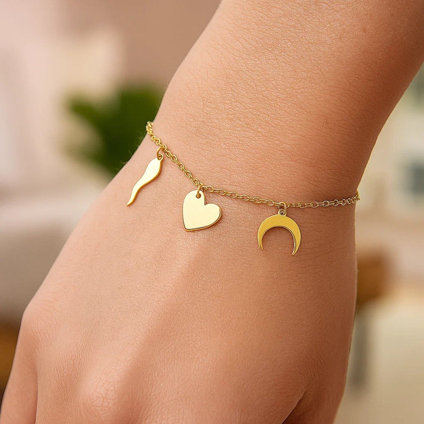 Polished Luck Charms on 14k Yellow Gold 7 inch Bracelet